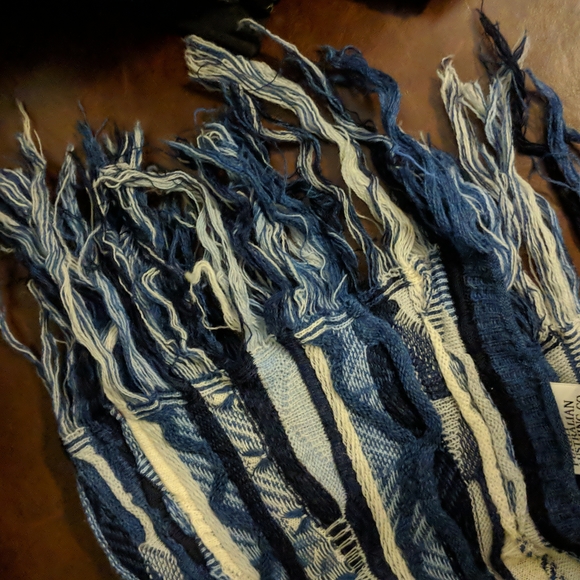 NWT Australian wool scarf - Picture 5 of 5